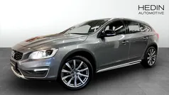 Grå (grey) Begagnad 2017 Volvo V60 CC Momentum Kombi | 259 700 kr (Bra pris)
