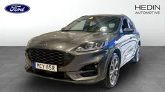 Grå (grey) Begagnad 2024 Ford Kuga ST-Line SUV | 309 900 kr (Marknadspris)
