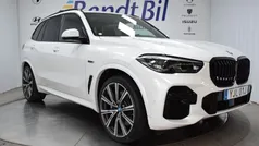 Vit Begagnad 2021 BMW X5 M Sport SUV | 714 500 kr (Marknadspris)