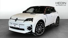 Vit Ny 2025 Renault 5 E-Tech Iconic Halvkombi | 435 600 kr (Marknadspris)