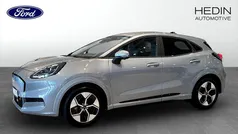 Grå (grey) Ny 2025 Ford Puma Gen-E Halvkombi | 397 375 kr (Marknadspris)