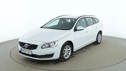 Begagnad 2017 Volvo V60 Kinetic Kombi | 183 000 kr (Marknadspris)
