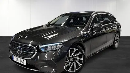 Begagnad Mercedes E300 Avantgarde 313 HK (230 kW) 2024 Svart Kombi