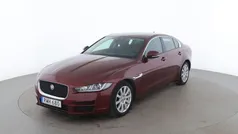 Röd Begagnad 2016 Jaguar XE Sedan | 187 000 kr (Dyr)
