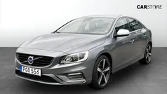 Grå Begagnad 2017 Volvo S60 R-Design Sedan | 149 900 kr (Marknadspris)