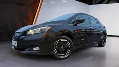 Svart Begagnad 2022 Nissan Leaf Acenta Halvkombi | 172 900 kr (Marknadspris)