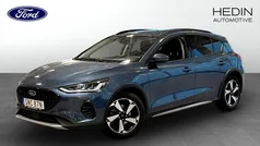 Blå Begagnad 2023 Ford Focus Active Halvkombi | 224 900 kr (Marknadspris)