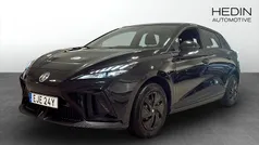 Svart (black) Begagnad 2023 MG MG4 EV Halvkombi | 259 500 kr (Marknadspris)