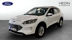 Vit (white) Begagnad 2022 Ford Kuga Titanium SUV | 269 900 kr (Marknadspris)