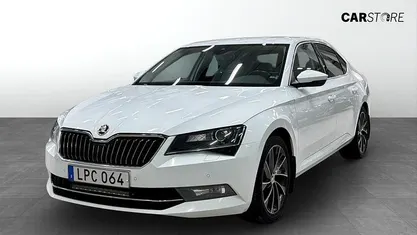 Vit Begagnad 2016 Skoda Superb LAURIN & KLEMENT Sedan | 159 900 kr (Bra pris)