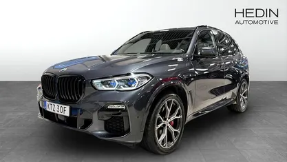 Grå Begagnad 2020 BMW X5 M Sport SUV | 529 900 kr (Marknadspris)