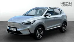 Grå (silver) Begagnad 2022 MG ZS Luxury Sedan | 249 900 kr (Superpris)