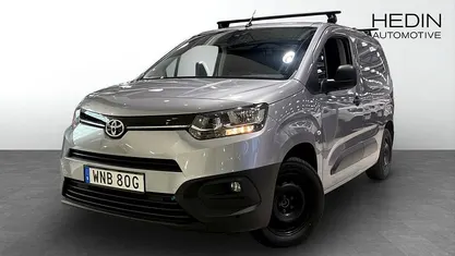 Begagnad Toyota Proace City City 102 HK (75 kW) 2020 Silver Minibuss