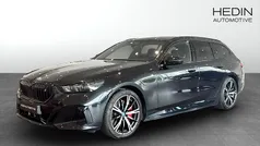 Svart (black) Begagnad 2025 BMW i5 M Sport Sedan | 769 700 kr (Bra pris)
