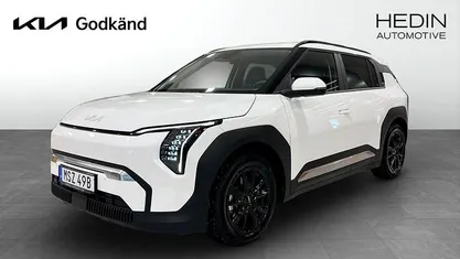 Vit Begagnad 2024 Kia EV3 Plus SUV | 449 900 kr (Marknadspris)