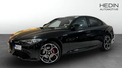 Begagnad 2022 Alfa Romeo Giulia Veloce Sedan | 389 900 kr (Superpris)