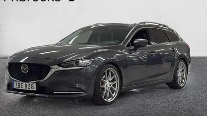 Grå Begagnad 2018 Mazda 6 Optimum Kombi | 229 800 kr (Marknadspris)