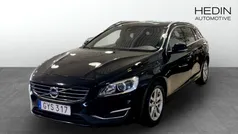 Svart (black) Begagnad 2016 Volvo V60 Momentum Kombi | 149 900 kr (Marknadspris)