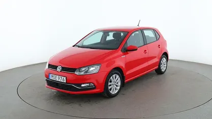 Röd Begagnad 2015 VW Polo | 80 000 kr (Marknadspris)