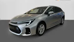 Silver metallic Ny 2024 Suzuki Swace Kombi | 343 800 kr (Marknadspris)