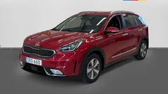 Röd Begagnad 2018 Kia Niro Advance SUV | 169 700 kr (Bra pris)