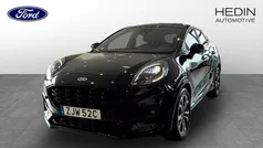 Svart (black) Begagnad 2022 Ford Puma Style SUV | 219 900 kr (Marknadspris)