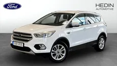 Vit (white) Begagnad 2017 Ford Kuga Titanium SUV | 149 900 kr (Marknadspris)