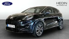 Svart (black) Begagnad 2022 Ford Puma ST-Line Halvkombi | 219 900 kr (Marknadspris)