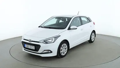Vit Begagnad 2017 Hyundai i20 Halvkombi | 117 000 kr (Marknadspris)