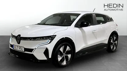 Begagnad Renault Megane E-Tech Equilibre 95 kW (130 HK) 2022 Glaciär vit Halvkombi