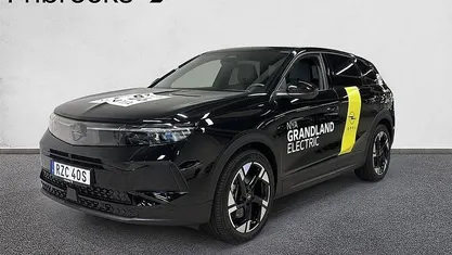 Begagnad Opel Grandland Electric 157 kW (214 HK) 2024 Svart SUV