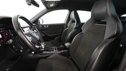 Silver Begagnad 2021 Skoda Kodiaq SportLine SUV | 292 000 kr (Marknadspris)