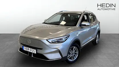 Grå (grey) Begagnad 2023 MG ZS Comfort Sedan | 274 900 kr (Marknadspris)