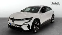 Vit (white) Begagnad 2022 Renault Mégane Equilibre Halvkombi | 259 900 kr (Marknadspris)