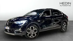 Mörkgrå Begagnad 2022 Renault Arkana Intens SUV | 214 900 kr (Marknadspris)