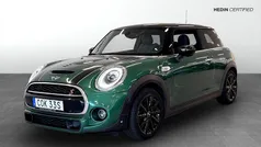 Grön (green) Begagnad 2020 Mini Cooper S Chili Halvkombi | 219 900 kr (Marknadspris)