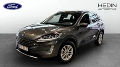 Grå (grey) Begagnad 2022 Ford Kuga Titanium SUV | 259 900 kr (Marknadspris)