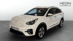 Vit (white) Begagnad 2022 Kia e-Niro Advance SUV | 279 900 kr (Marknadspris)