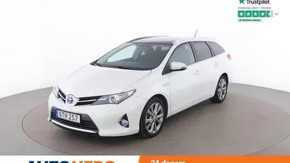 Vit Begagnad 2014 Toyota Auris Touring Sports Kombi | 142 000 kr (Marknadspris)