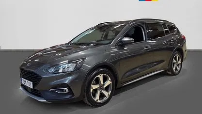 Mörkgrå metallic Begagnad 2022 Ford Focus Active Kombi | 189 500 kr (Bra pris)
