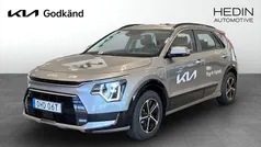 Grå (grey) Begagnad 2025 Kia Niro SUV | 359 900 kr (Superpris)