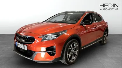 Begagnad Kia XCeed Advance 105 HK (77 kW) 2022 Orange SUV