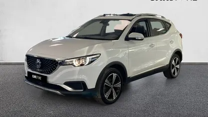 Begagnad MG ZS Luxury 44 kW (61 HK) 2020 Sedan