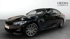Svart (black) Begagnad 2020 BMW 320 M Sport Sedan | 348 700 kr (Marknadspris)