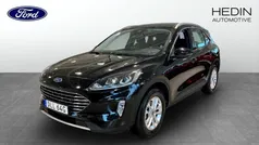 Svart (black) Begagnad 2022 Ford Kuga Titanium SUV | 244 900 kr (Bra pris)