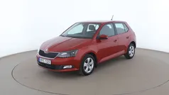 Röd Begagnad 2016 Skoda Fabia Style Halvkombi | 96 000 kr (Marknadspris)