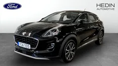 Svart (black) Begagnad 2021 Ford Puma Gen-E Sedan | 199 900 kr
