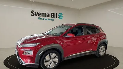 Vinrödmetallic Begagnad 2020 Hyundai Kona Pure SUV | 174 900 kr (Marknadspris)