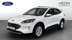 Frozen white Begagnad 2022 Ford Kuga Titanium SUV | 244 900 kr (Marknadspris)