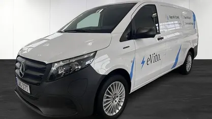 Begagnad Mercedes e-Vito 85 kW (116 HK) 2024 Minibuss